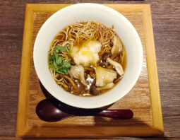 [蕎麦いまゐ]五種のきのこのおろしそば(560円)