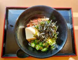 [ゆで太郎]冷がけ薬味とうふ(680円)