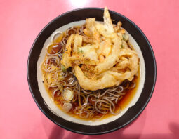 [馬そば 深大寺]かき揚そば(520円)[東京競馬場]