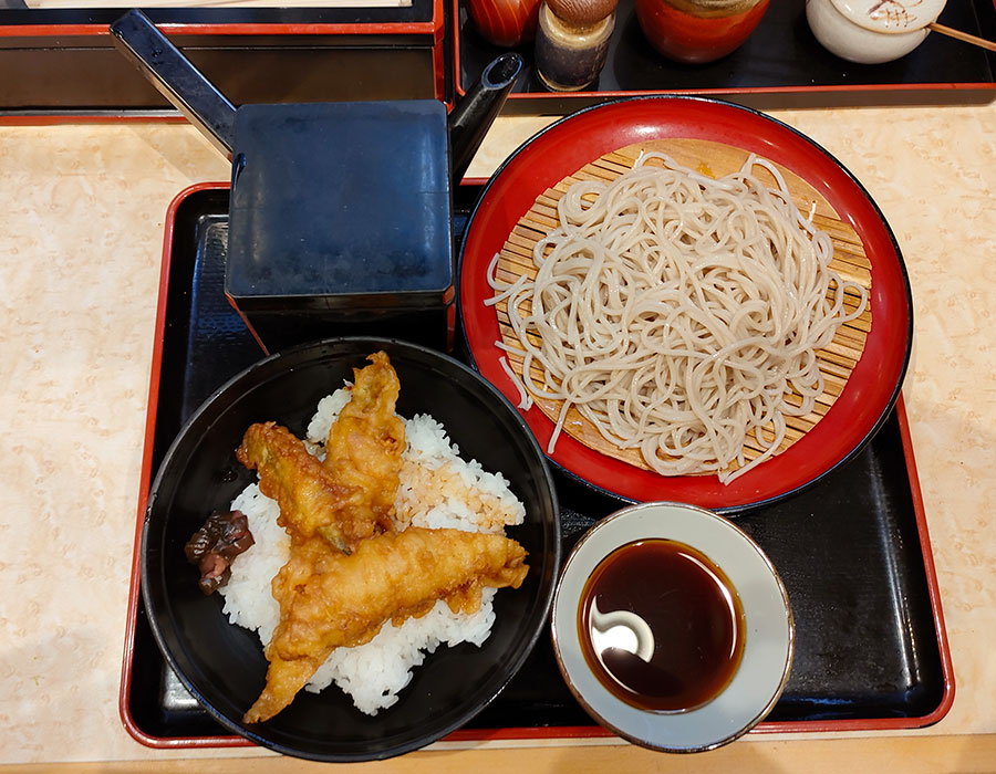 [小諸そば]穴子天丼セット(720円)